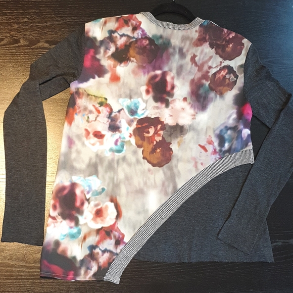 VGC gorgeous colours ZARA top size M, flowy fabric, very feminine yet a bit edgy - Picture 11 of 12